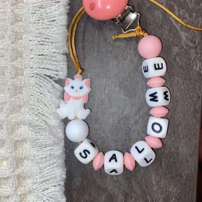 Attache-tétine rose personnalisée au prénom, faite main